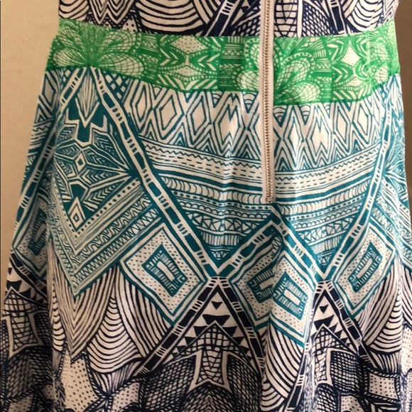 Dress - Picture 5 of 7